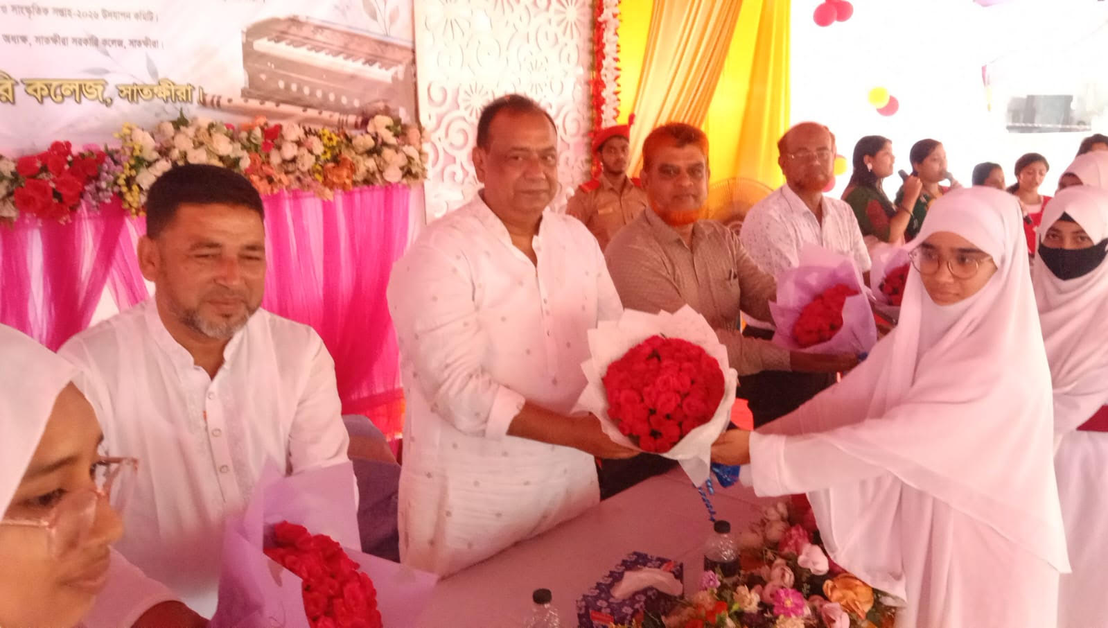 সাতক্ষীরা সরকারি কলেজে বার্ষিক সাহিত্য ও সাংস্কৃতিক সপ্তাহের উদ্বোধন