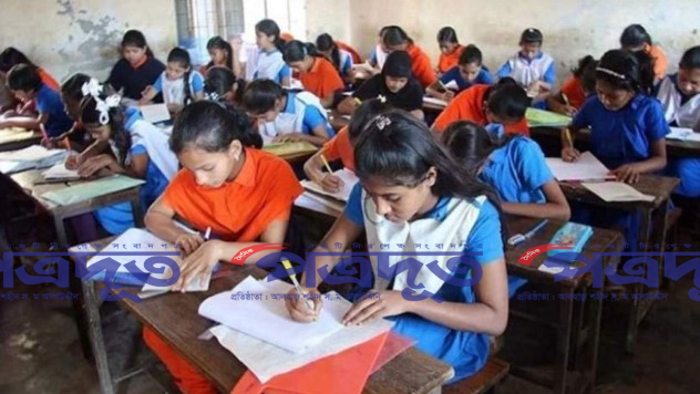সাতক্ষীরায় ১৭ কেন্দ্রে প্রাথমিক বৃত্তি পরীক্ষায় বসেছে ৮৫০২ শিক্ষার্থী