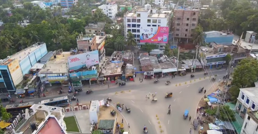 শহরে ফোর লেনের নতুন সম্ভাবনা: হাল ধরবে কে?