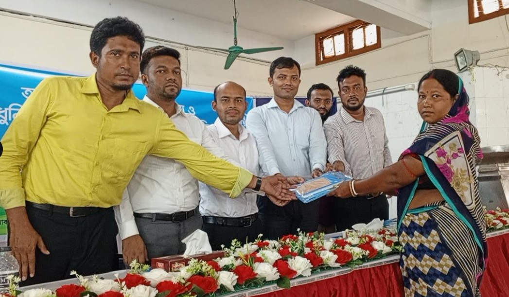 সাতক্ষীরায় আদর্শ দুগ্ধ খামার ব্যবস্থাপনা বিষয়ক কর্মশালা