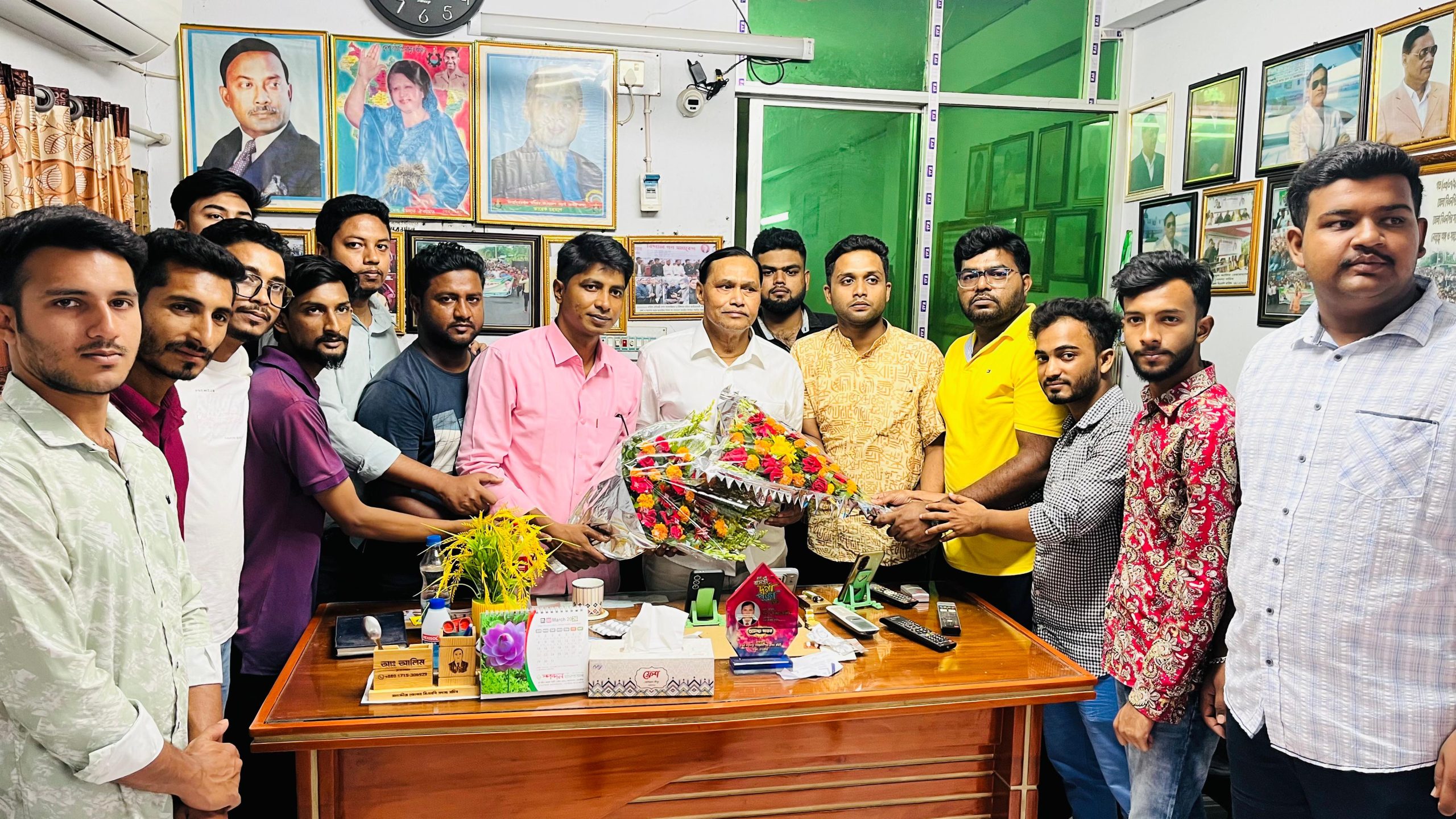 সাবেক সদস্যসচিব আব্দুল আলীমের সঙ্গে জেলা ছাত্রদলের সৌজন্য সাক্ষাৎ