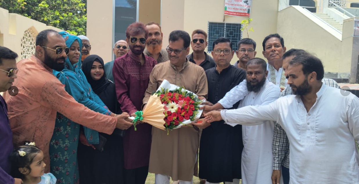 সাবেক এমপি হাবিবের সাথে জেলা ক্রীড়াদল নেতৃবৃন্দের সৌজন্য সাক্ষাৎ