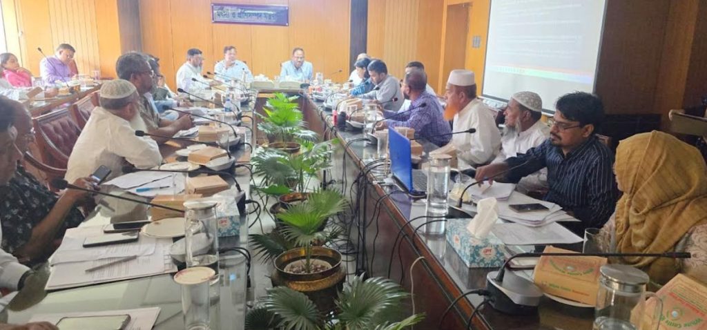 ভেনামি চিংড়ি চাষের সম্ভাবনা নিয়ে সচিবালয়ে পর্যালোচনা সভা