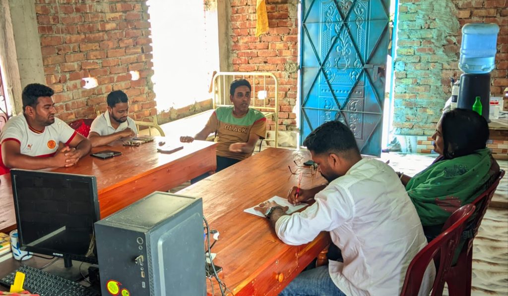 আইলা দিবসে আলোচনা সভা