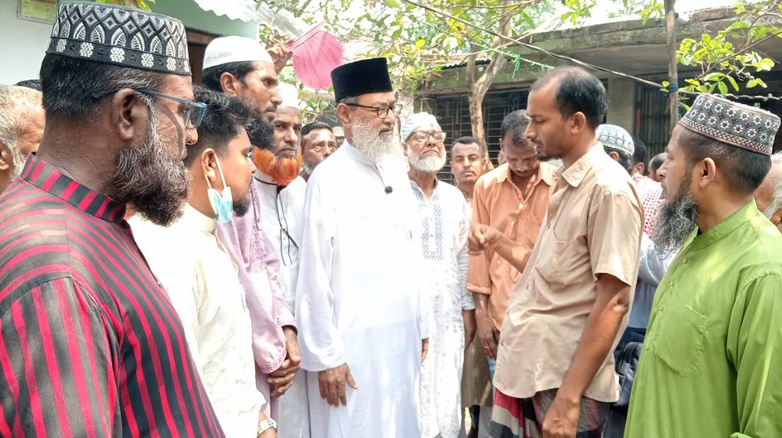 লেবাননে বিমান হামলায় নিহত নাহিদের বাড়িতে এমপি রবিউল বাশার ‎