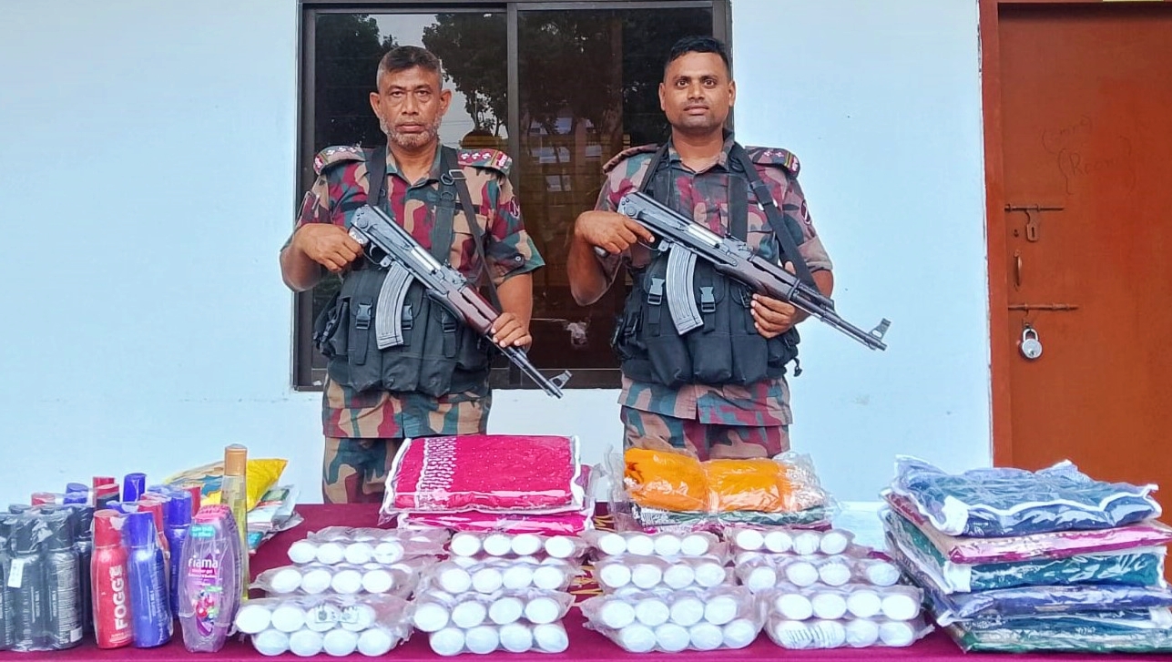 বেনাপোল সীমান্তে বিজিবির অভিযানে ২৬ লাখ টাকার ভারতীয় পন্য আটক