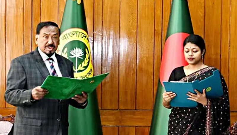 এমপি হিসেবে শপথ নিলেন নুসরাত তাবাসসুম
