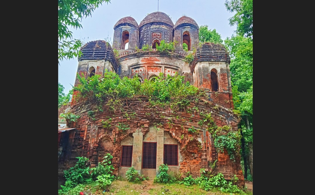 রহস্যময় অন্ধকার কোঠা ও গুপ্তধনের লোককথা ঘিরে চাঞ্চল্য