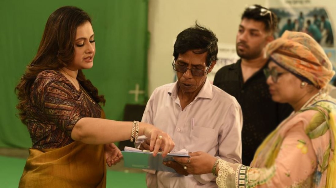 চলচ্চিত্র নয়, তবে কোন ‘অস্তিত্বের লড়াই’-এ পূর্ণিমা?
