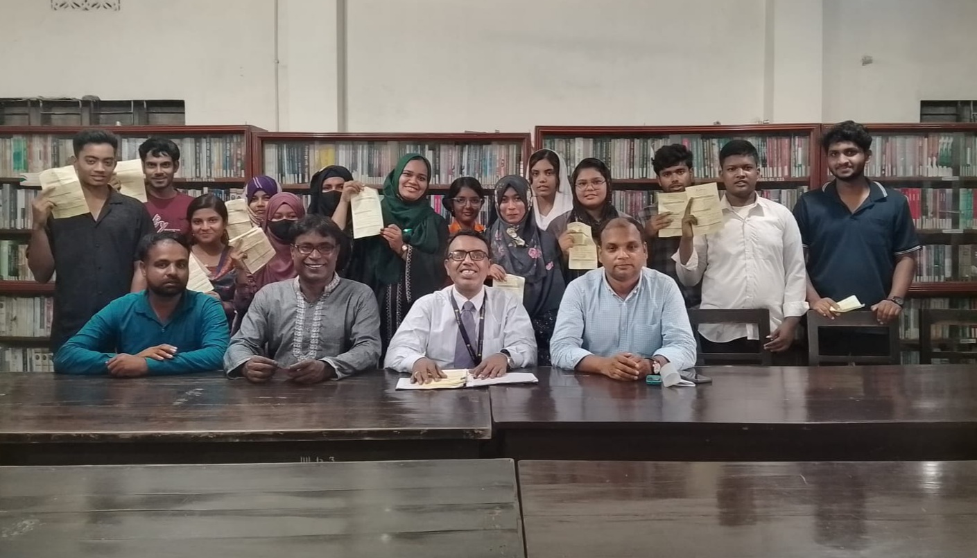 তালায় বিশ্বসাহিত্য কেন্দ্রের বইপড়া কর্মসূচি পরিদর্শন