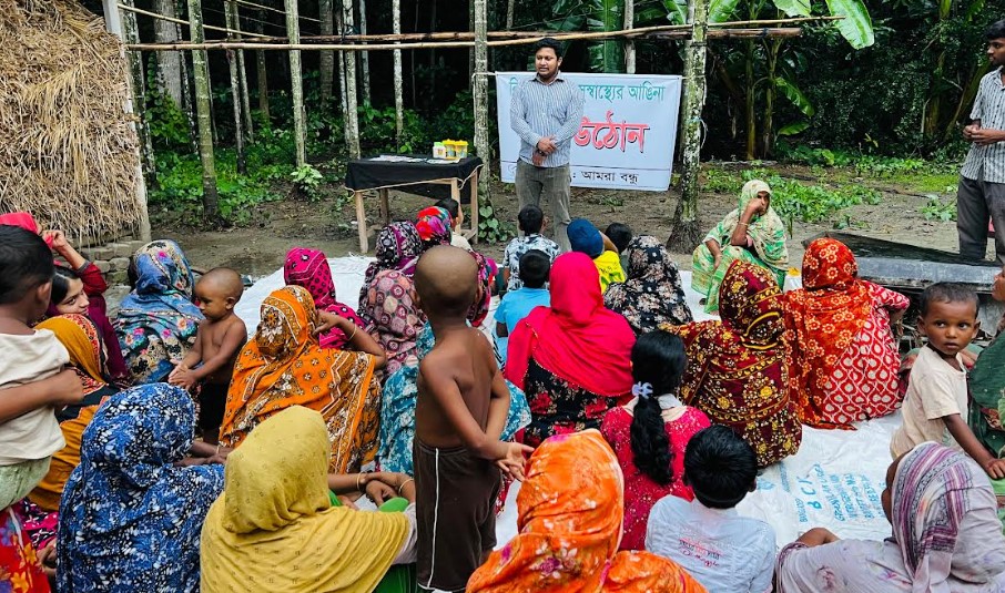 তালায় ‘আমরা বন্ধু’র উদ্যোগে পুষ্টি-উঠোন বৈঠক