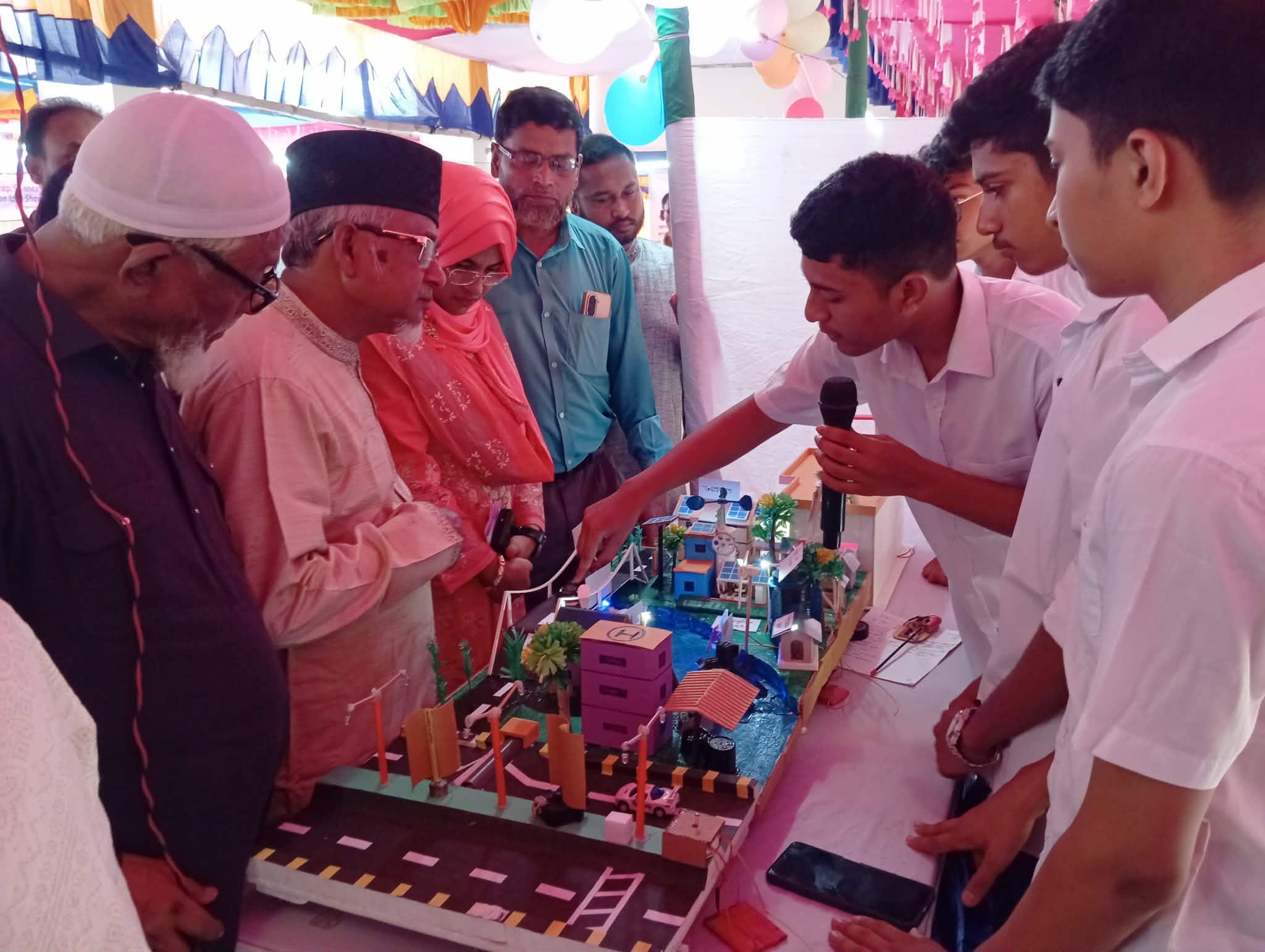 শ্যামনগরে স্টাটআপ বিজ্ঞান প্রজেক্ট এবং ইনোভেশন আইডিয়া শোকেচিং কর্মসূচির প্রতিযোগিতা