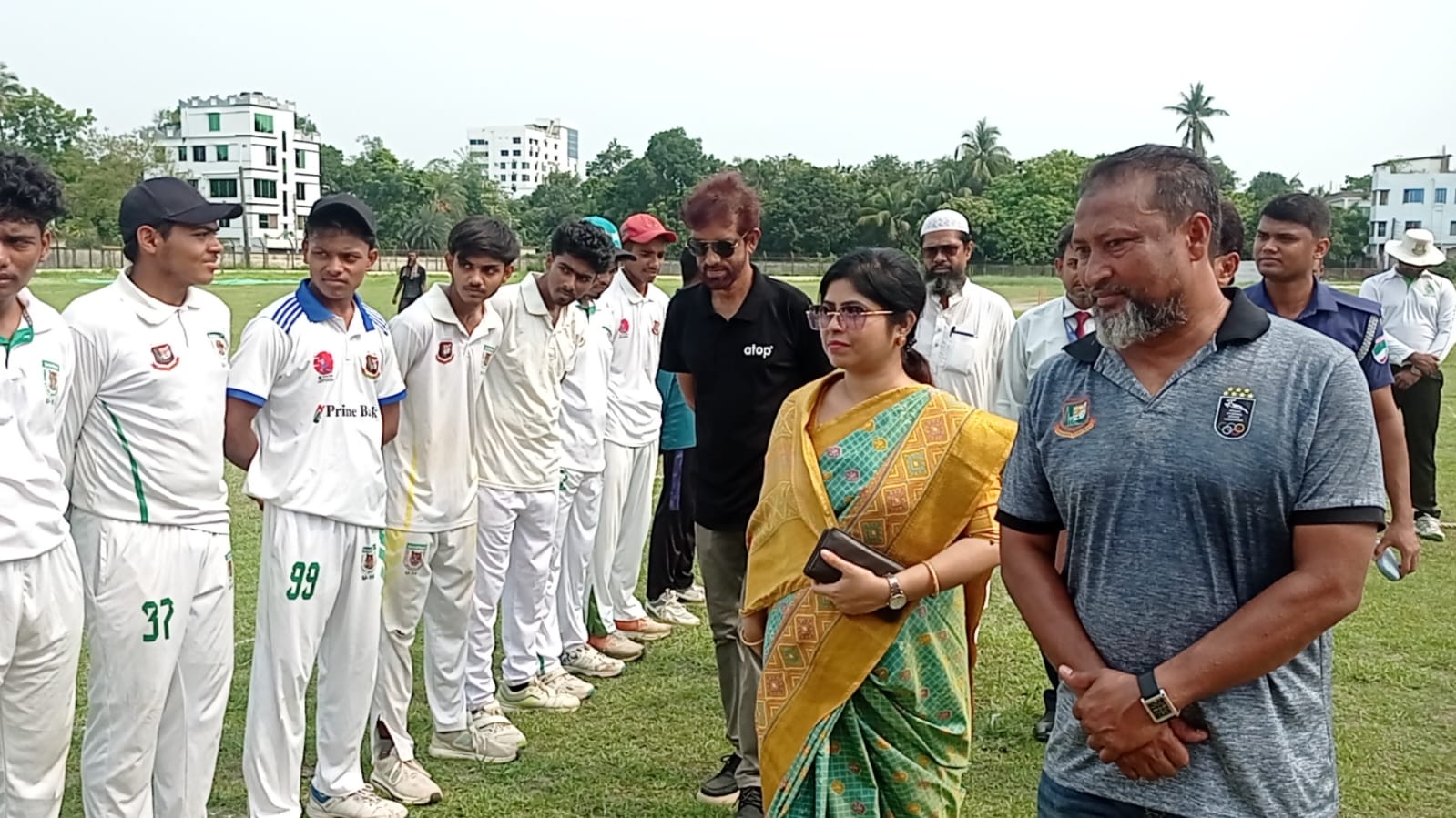 সাতক্ষীরায় প্রাইম ব্যাংক স্কুল ক্রিকেট টুর্নামেন্টের বিভাগীয় পর্যায়ের খেলার উদ্বোধন