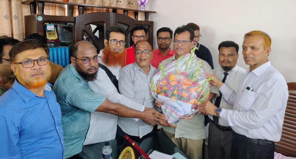 জেলা পরিষদের প্রশাসককে জিয়া পরিষদের অভিনন্দন