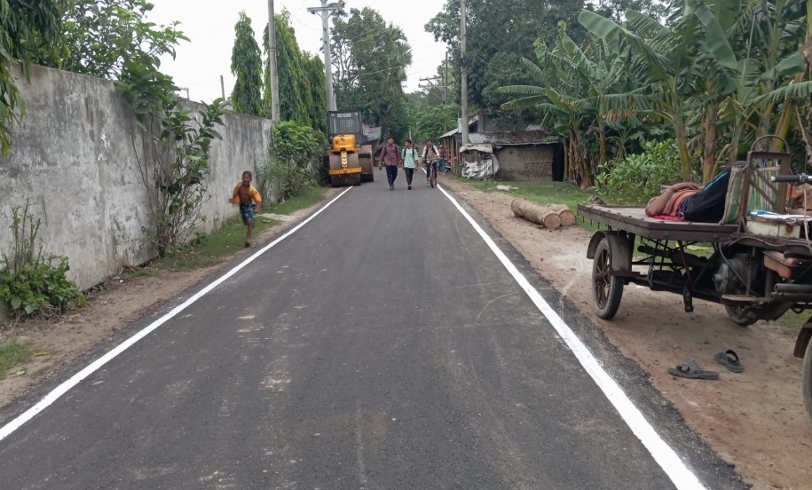 সাতক্ষীরার গ্রামীণ সড়ক উন্নয়নে উল্লেখযোগ্য অগ্রগতি