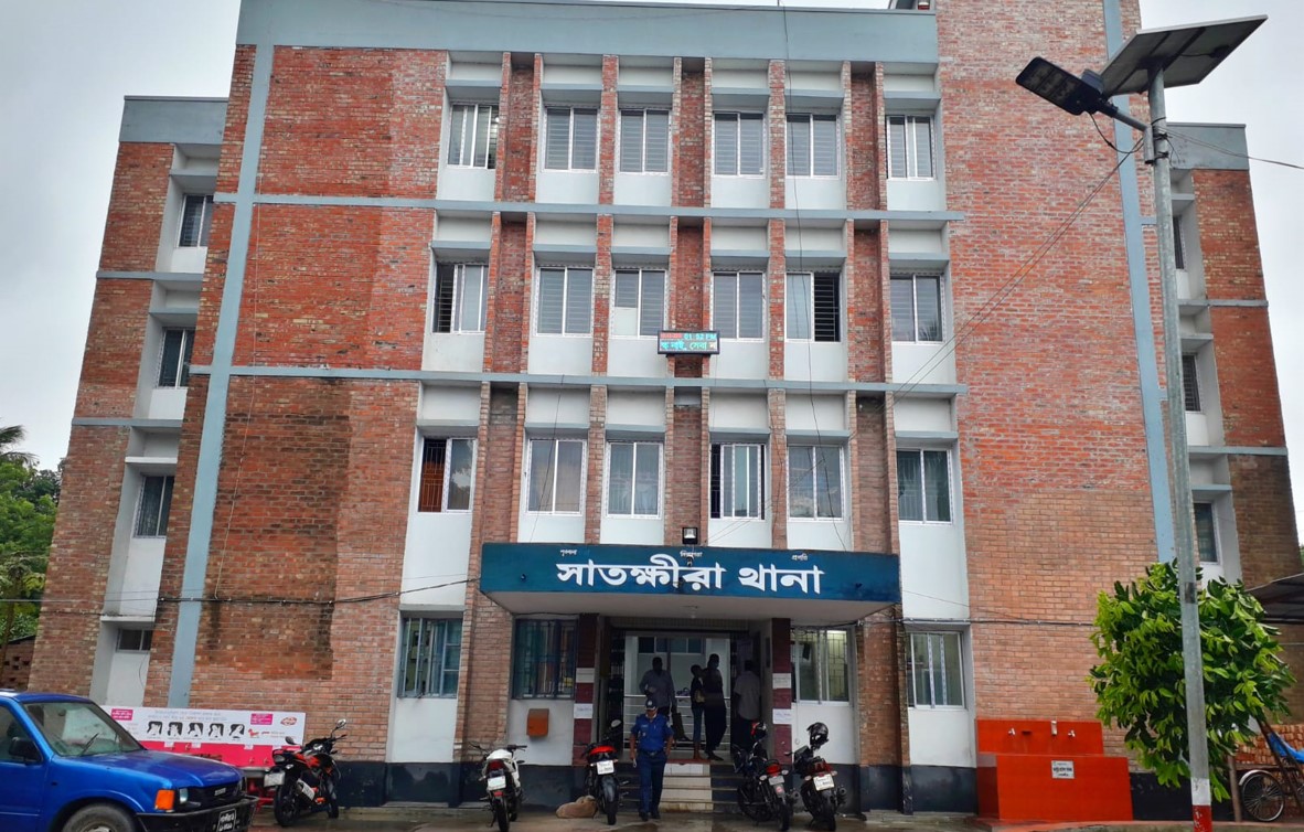 সাতক্ষীরার ওয়ারিয়া গ্রামে পানিতে ডুবে শিশুর মৃত্যু