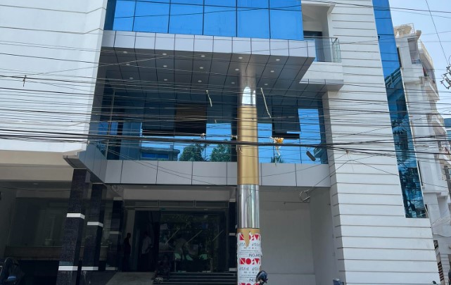 সাতক্ষীরায় চিকিৎসার অভাবে রোগীর মৃত্যুর অভিযোগ