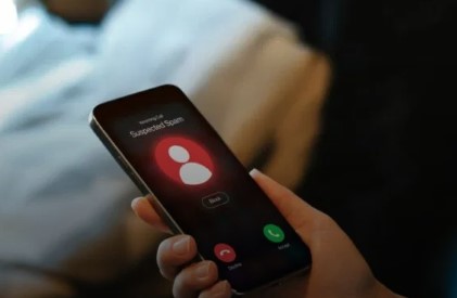 ফোনের ওপাশে নীরবতা/ সচ্চিদানন্দ দে সদয়