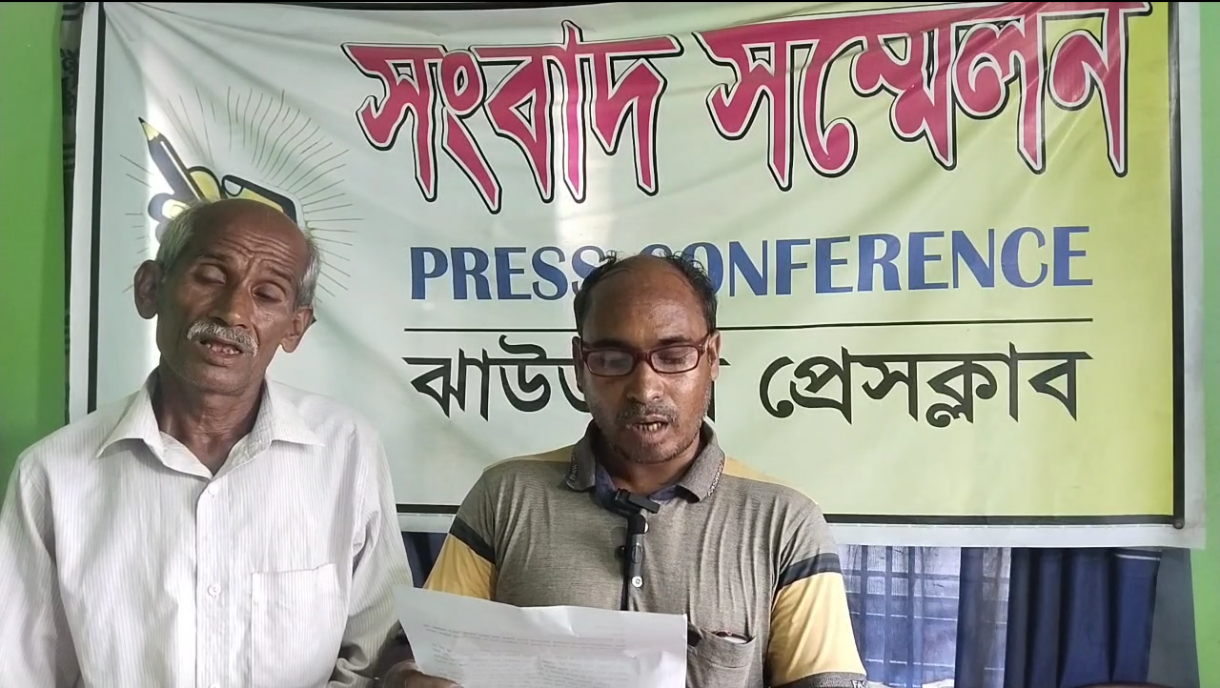 ঝাউডাঙ্গায় প্রধান শিক্ষক কাশেমের বিরুদ্ধে ১৪ লাখ টাকা আত্মসাতের অভিযোগে সংবাদ সম্মেলন