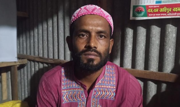 ব্লাড ক্যান্সারে আক্রান্ত কয়রার শাহিন গাজী, টাকার অভাবে থমকে গেছে চিকিৎসা