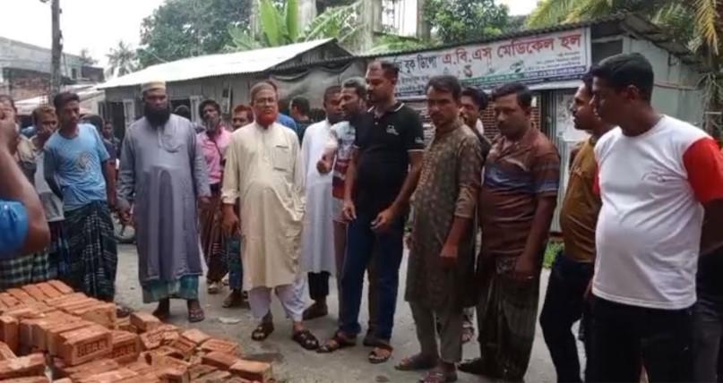 বুড়িগোয়ালিনীতে ইজিবাইক রাখার স্থান পাকাকরণের কাজ উদ্বোধন