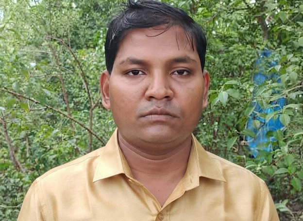 কয়রায় সংবাদ প্রকাশের জের ধরে সাংবাদিক রিয়াজুলকে হত্যার হুমকি