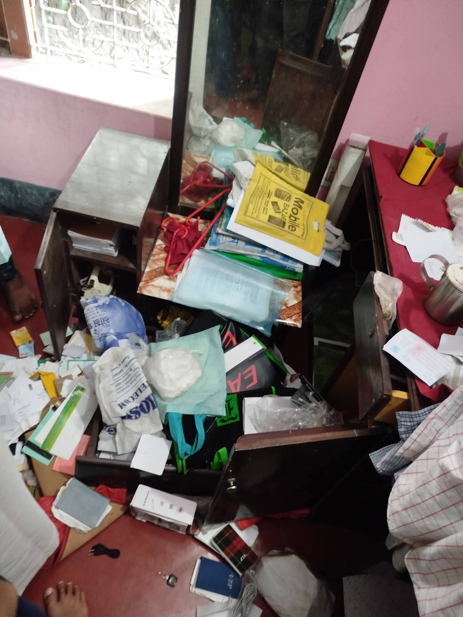 ধুলিহরে ব্যবসায়ীর বাড়িতে চেতনা দিয়ে সকলকে অজ্ঞান করে সর্বস্ব লুট