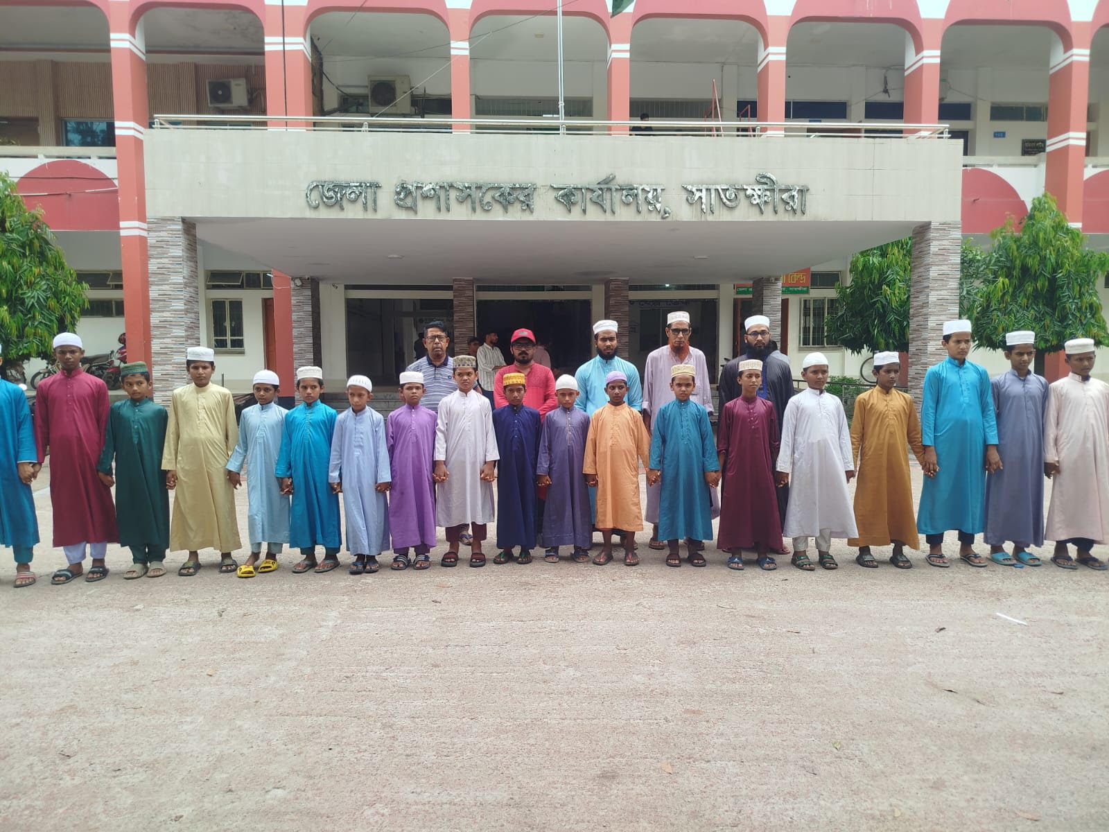 ফিংড়িতে সরকারি কালভার্ট বন্ধের অভিযোগ