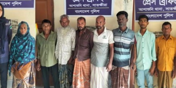 আশাশুনিতে পুলিশের বিশেষ অভিযানে গ্রেপ্তার ৮