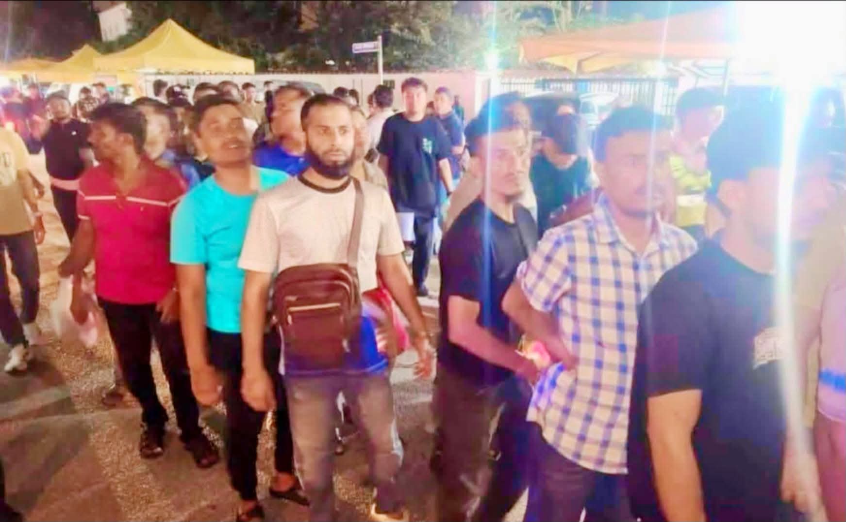 কুয়ালালামপুরের মালুরি রাতের বাজারে বাংলাদেশি নাগরিকসহ ২০০ বিদেশি আটক