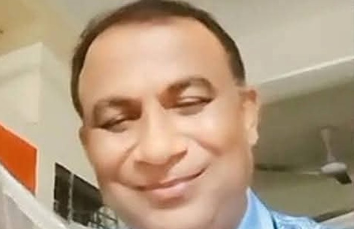 পাটকেলঘাটায় পুলিশ কর্মকর্তা আজিজুল ইসলামের দাফন সম্পন্ন
