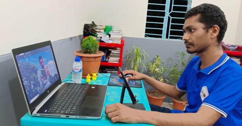 ঘুমানোর আগে স্ক্রিন নয়, বই