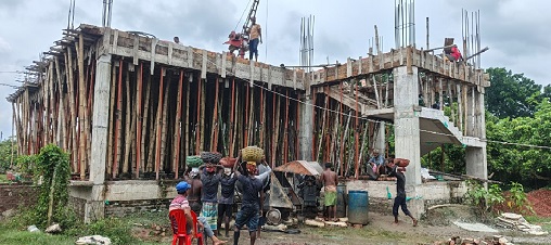 কলারোয়ায় সবুজের ছায়ায় গড়ে উঠছে মসজিদ কমপ্লেক্স