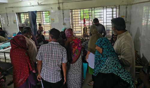 তালায় এক রাতে দুই বাড়িতে চেতনানাশক স্প্রে করে দুঃসাহসিক চুরির অভিযোগ