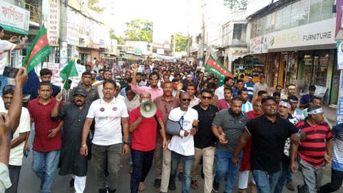 সাতক্ষীরায় স্বেচ্ছাসেবক দলের ৪৬তম প্রতিষ্ঠাবার্ষিকীতে বর্ণাঢ্য র‌্যালি