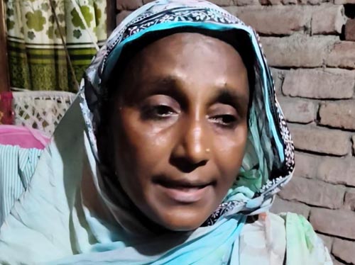 কলারোয়া থানায় মারামারির মামলা করায় ক্ষিপ্ত আসামি পক্ষ, এবার বাদীর স্ত্রীর ওপর হামলা