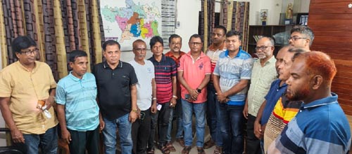 কলারোয়া থানার নবাগত ওসির সাথে প্রেসক্লাব নেতৃবৃন্দের মতবিনিময়