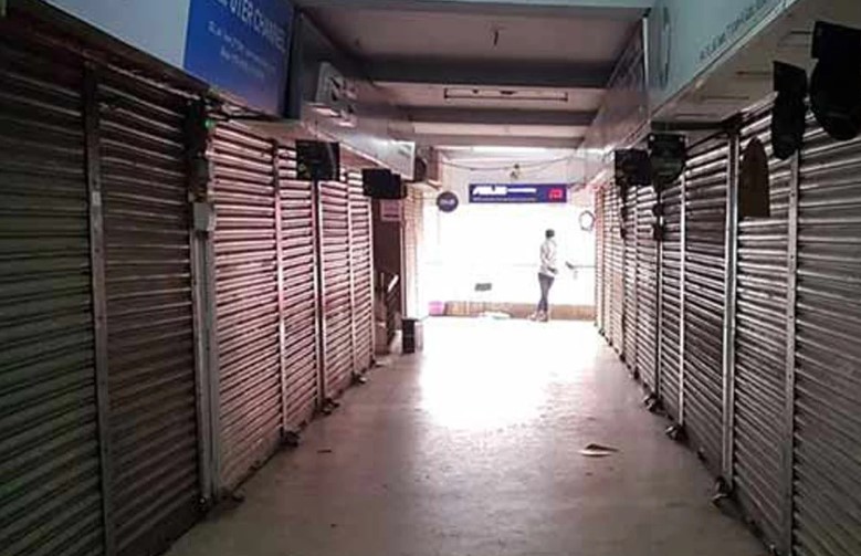 শপিংমল-মার্কেট-দোকান রাত ৮টার মধ্যে বন্ধের নির্দেশ