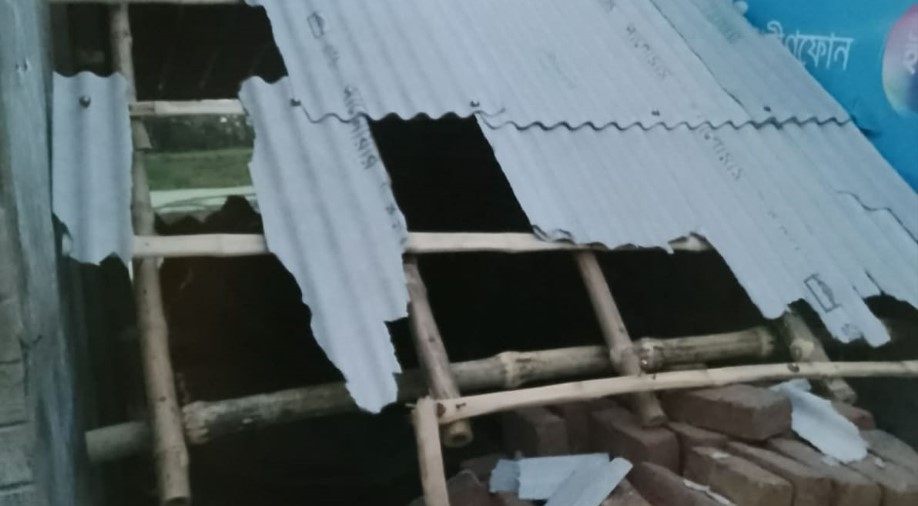 আশাশুনির নাকতাড়া কালীমন্দিরের পুকুরঘাটে নবনির্মিত ঘর ভাংচুর