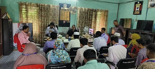 ধুলিহর ব্রহ্মরাজপুর মাধ্যমিক বিদ্যালয় পরিদর্শনে ইউএনও