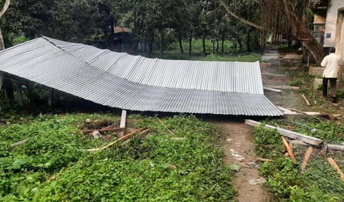 সাতক্ষীরার আবাদেরহাটে জমি দখল-পাল্টা দখলের প্রতিযোগিতা, থানায় অভিযোগ