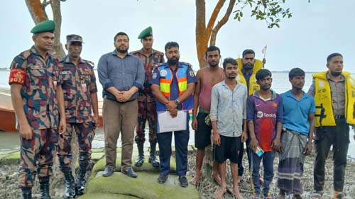 শ্যামনগরে খোলপাটুয়া নদী থেকে অবৈধ বালু উত্তোলন, আটক ১, পঞ্চাশ হাজার টাকা জরিমানা