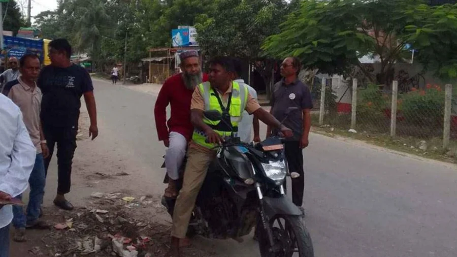 প্রধানমন্ত্রীর ‘বাংলা উচ্চারণ’ নিয়ে শ্রেণিকক্ষে মন্তব্য, স্কুলশিক্ষক আটক