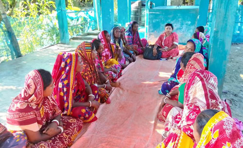 শ্যামনগরে জেন্ডার সমতা ও অধিকারবিষয়ক উঠান বৈঠক