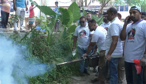 সাতক্ষীরায় ডেঙ্গু প্রতিরোধে যুবদলের পরিচ্ছন্নতা অভিযান