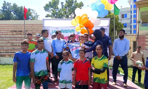 সাতক্ষীরায় প্রথম কমিউনিটি পুলিশ কাবাডি চ্যাম্পিয়নশিপের উদ্বোধন
