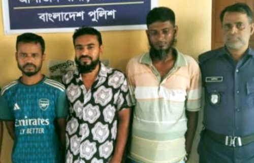 আশাশুনিতে পুলিশের অভিযানে ৫ আসামি গ্রেপ্তার