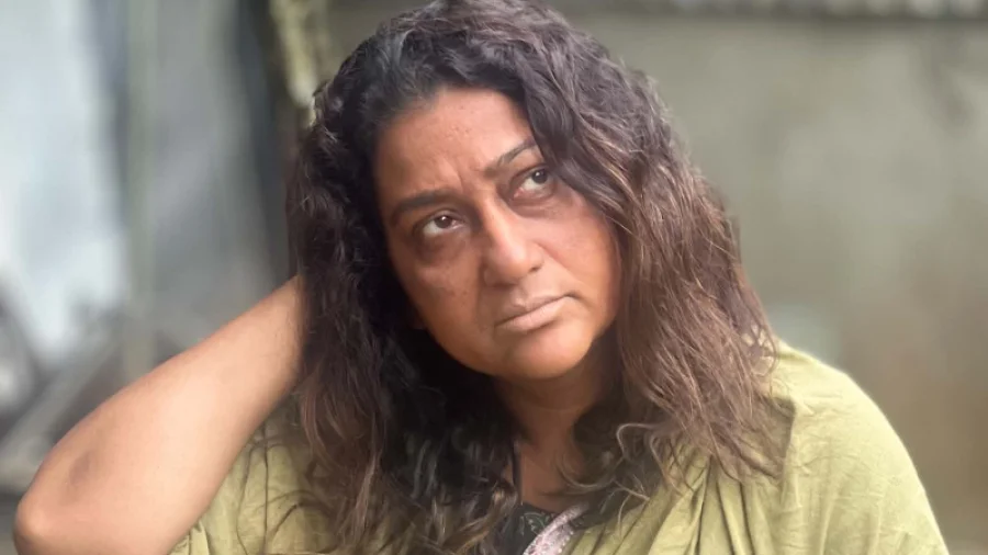 হঠাৎ এমন বিষণ্ণ দীপা খন্দকার, কী ঘটেছে তার জীবনে