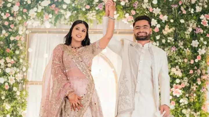 এমপির প্রেমে হাবুডুবু ভারতীয় ক্রিকেটার, অপেক্ষা বিয়ের