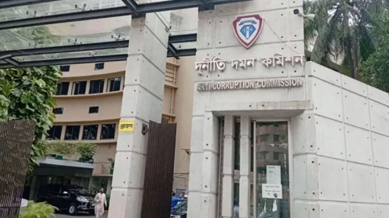 দুবাইয়ে সম্পদ নিয়ে ৭৩ বাংলাদেশির তথ্য চায় দুদক